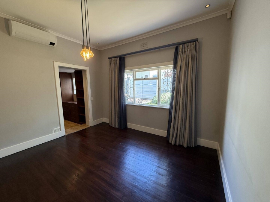 To Let 2 Bedroom Property for Rent in Fresnaye Western Cape